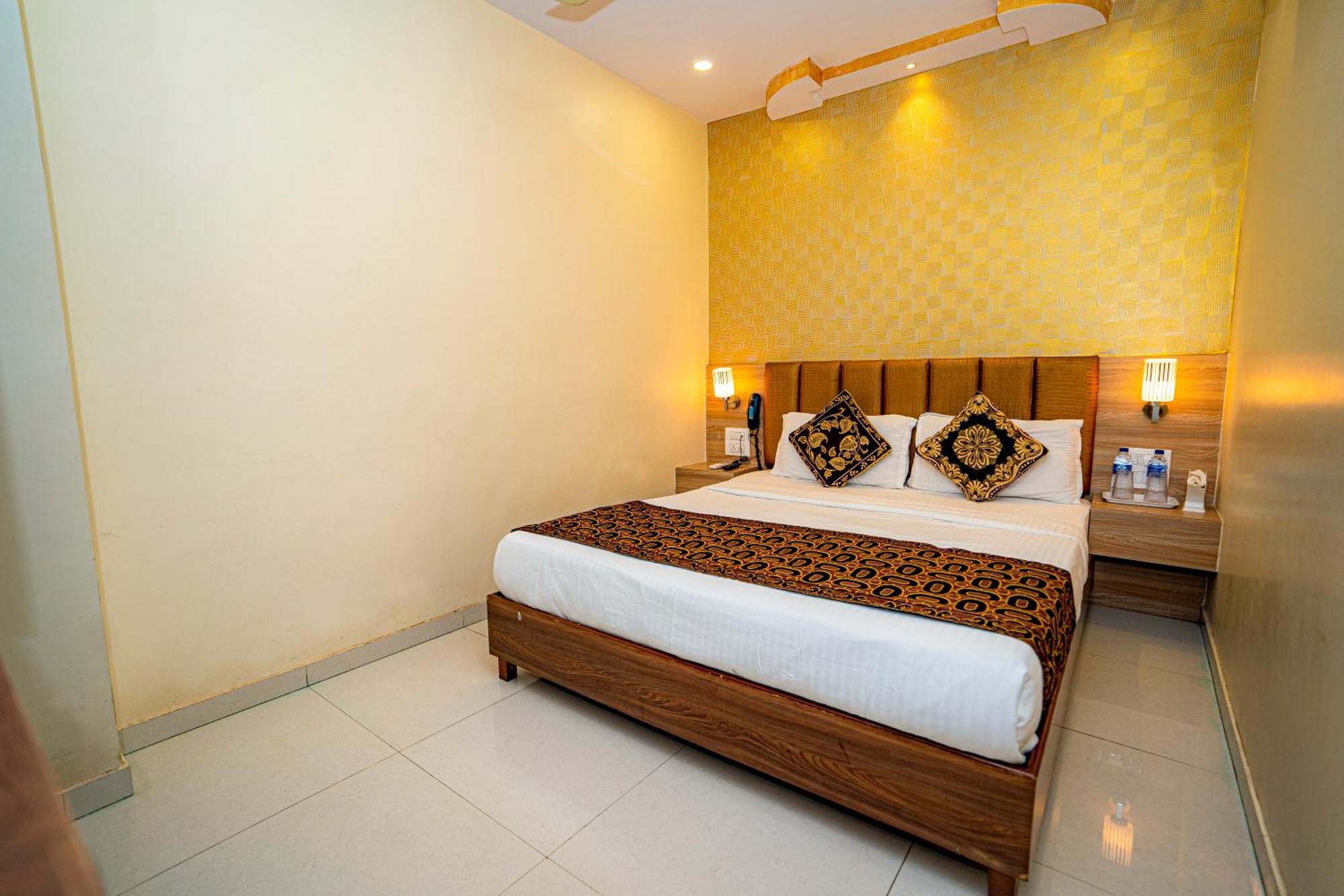 Hotel Hill Park مومباي المظهر الخارجي الصورة